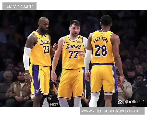 湖人主场对决独行侠艾顿缺席比赛东契奇继续缺阵双方战力受影响 湖人主场对决独行侠艾顿缺席比赛东契奇继续缺阵双方战力受影响